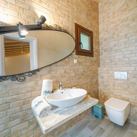 Natura With Jacuzzi Villa