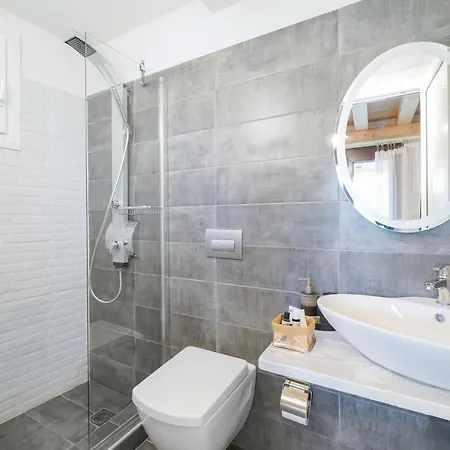 Villa Natura With Jacuzzi