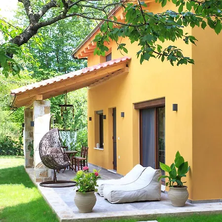 Villa Natura With Jacuzzi *