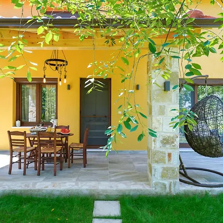 Natura With Jacuzzi Villa
