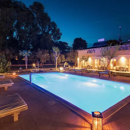 Natura With Jacuzzi *